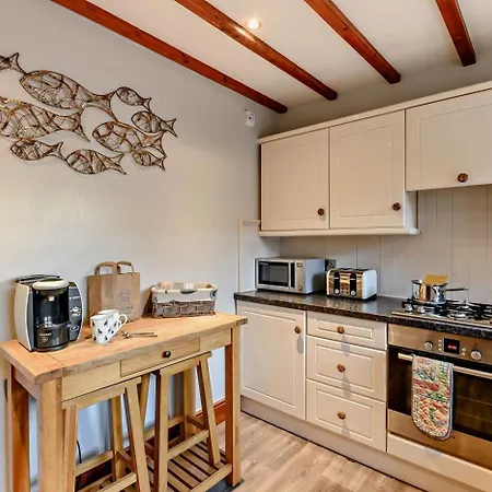 2 Bed In Oc-w074 Уитби