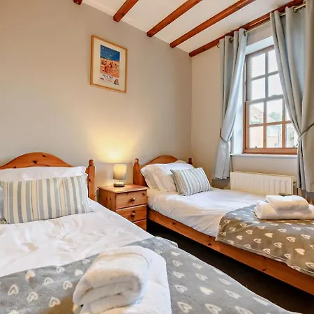 2 Bed In Oc-w074