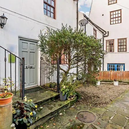 Prázdninový dům 2 Bed In Oc-w074 *